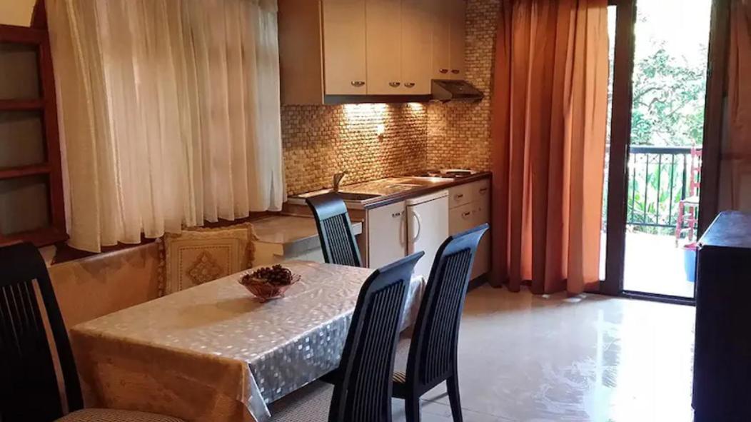 Tholeto Apartments Agios Gordios  Dış mekan fotoğraf