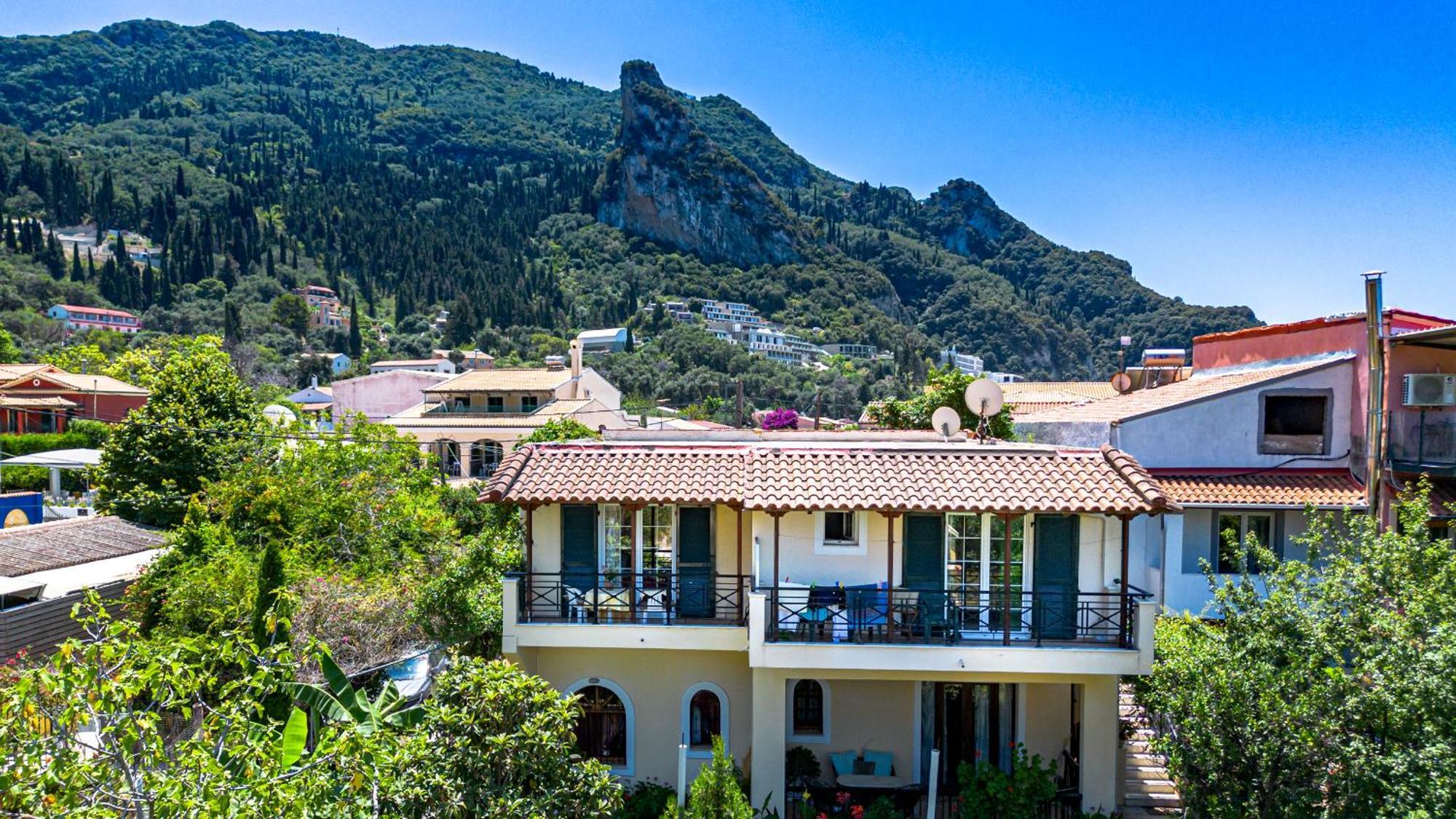 Tholeto Apartments Agios Gordios  Dış mekan fotoğraf