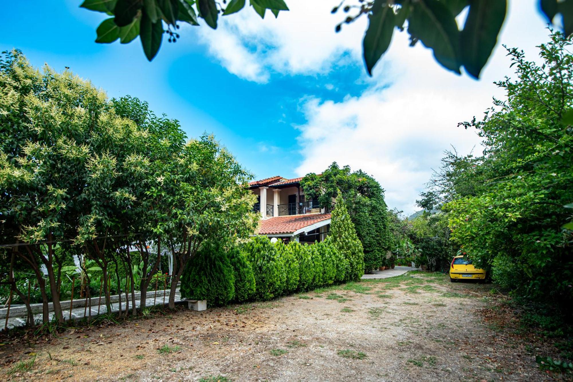 Tholeto Apartments Agios Gordios  Dış mekan fotoğraf