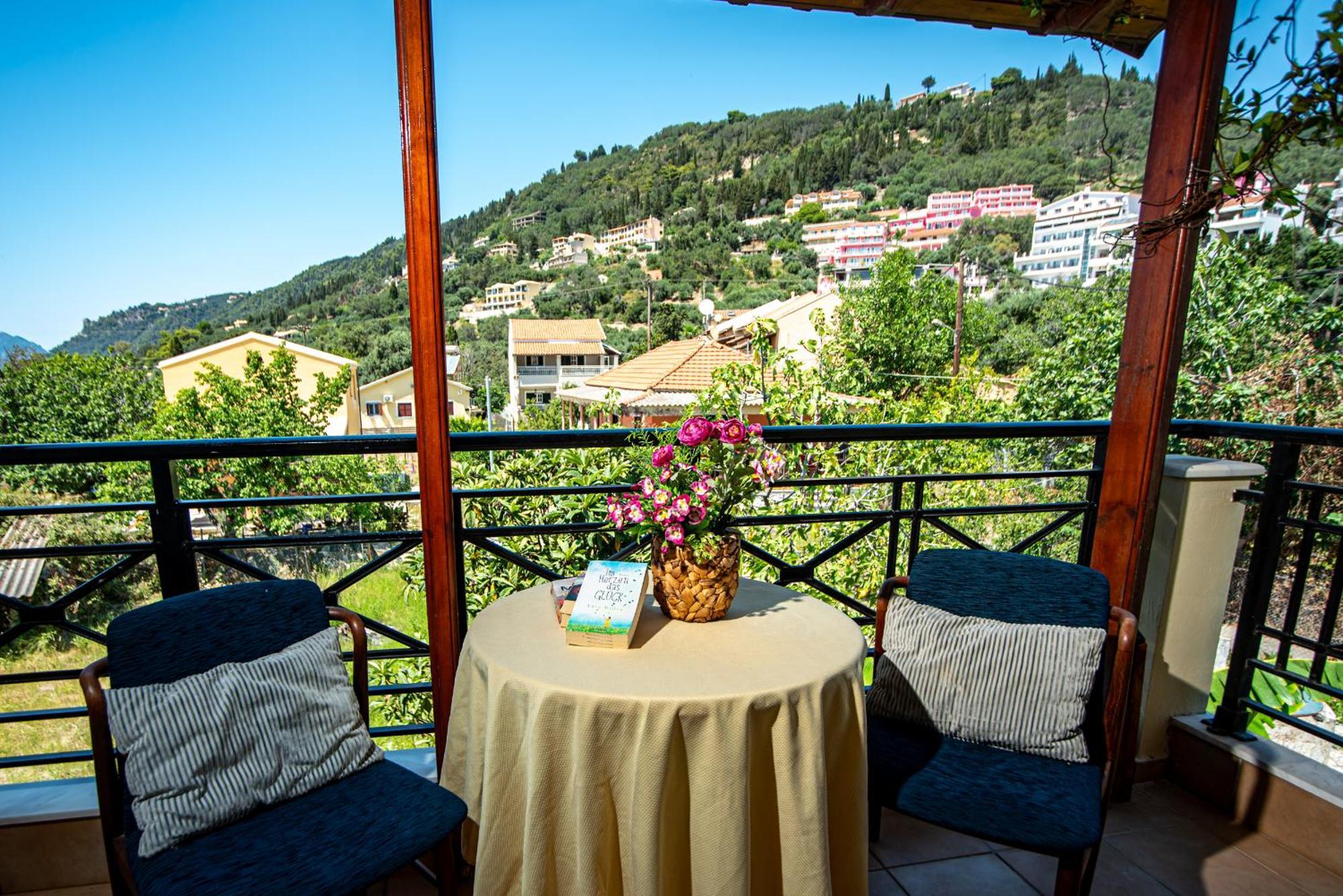 Tholeto Apartments Agios Gordios  Dış mekan fotoğraf