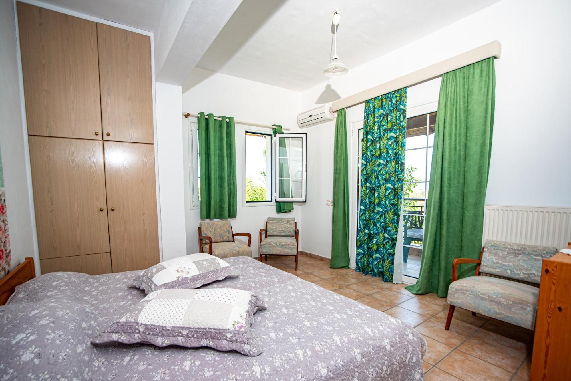 Tholeto Apartments Agios Gordios  Dış mekan fotoğraf
